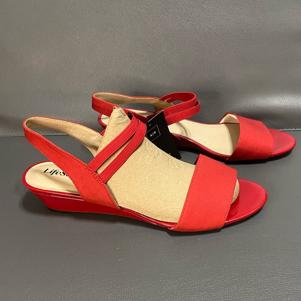 NWT LIFE STRIDE Yolo Wedge Sandal - Picture 2 of 5